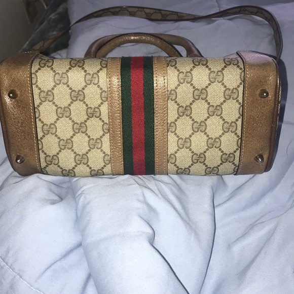 Vintage Gucci doctor bag w/strap - Picture 5 of 5